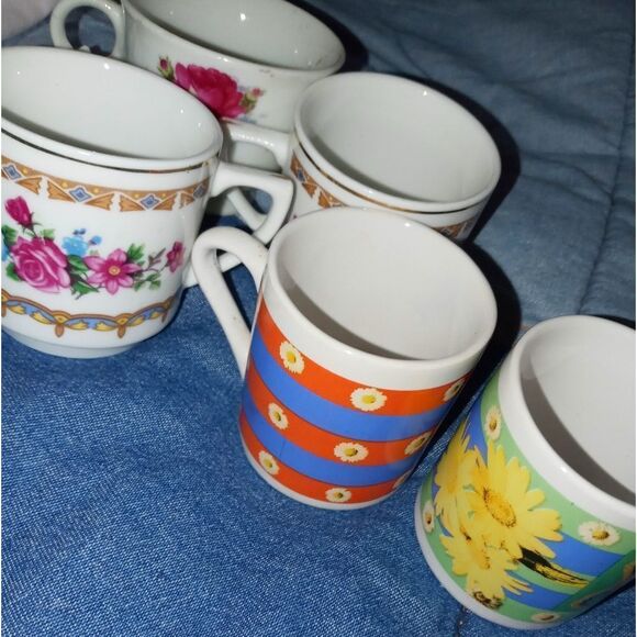 ×6 Tea Cups - Picture 2 of 16